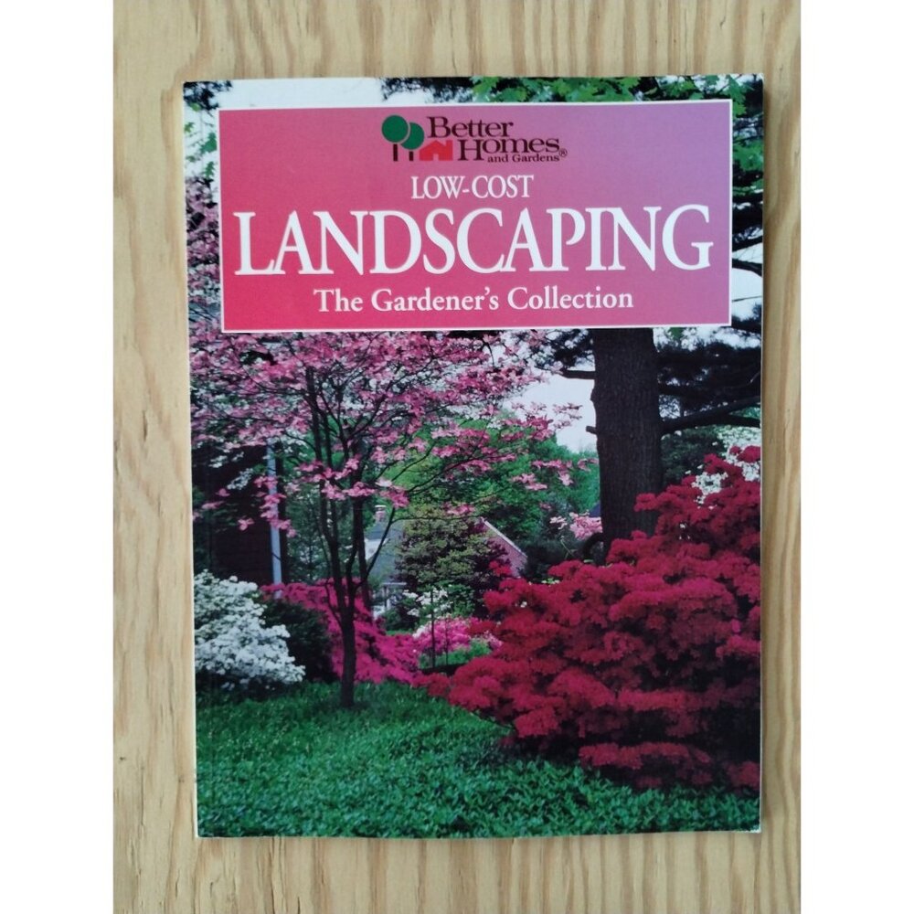 Better Homes and Gardens Low-Cost Landscaping Vintage Collection Book